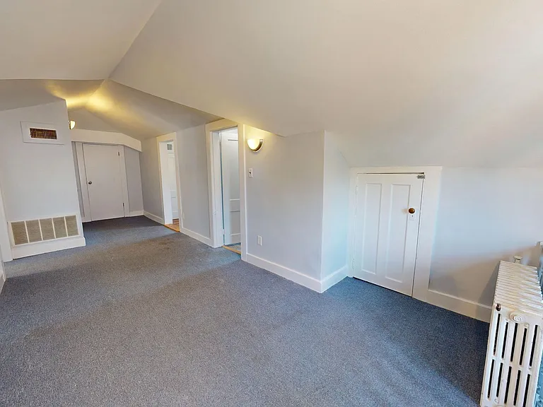 38 Trumbull St — Photo 8