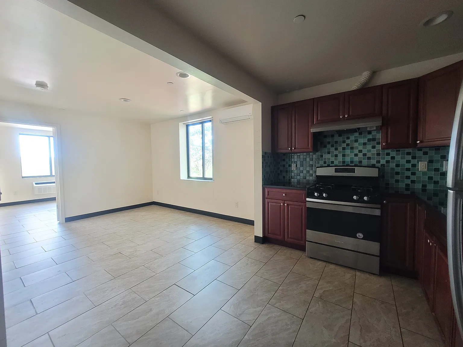 461 Winthrop Street — Photo 4