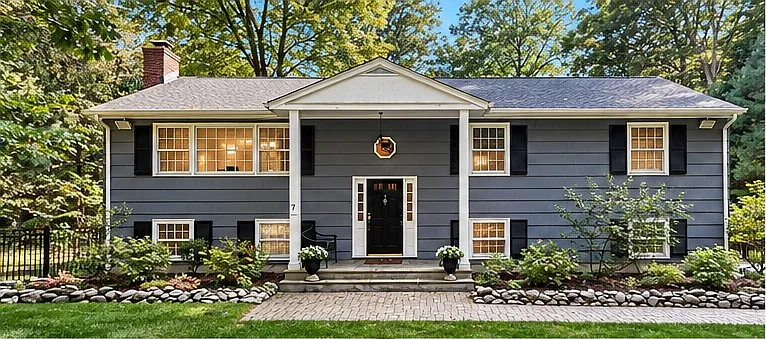 3 bed, 2.5 bath, 2601 sqft, $6,100 — Photo 1