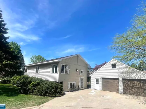 35 Vermillion Dr, Virginia, MN 55792