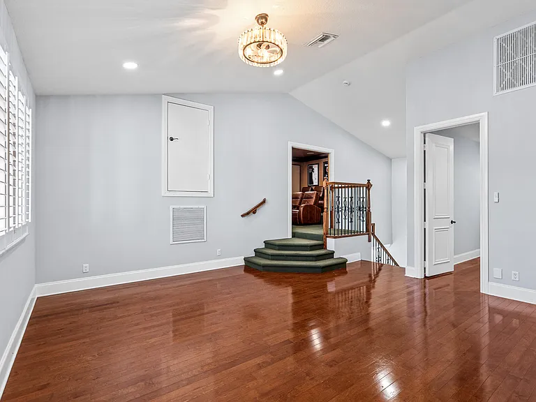 17550 Circle Pond Ct — Photo 46