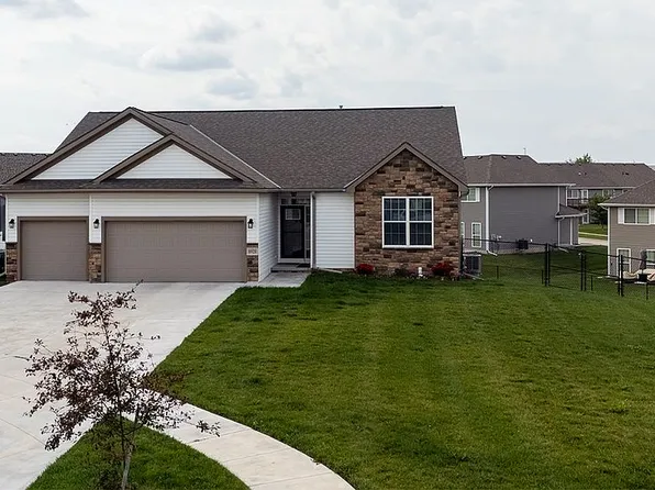 8928 Trader Ct, Lincoln, NE 68507