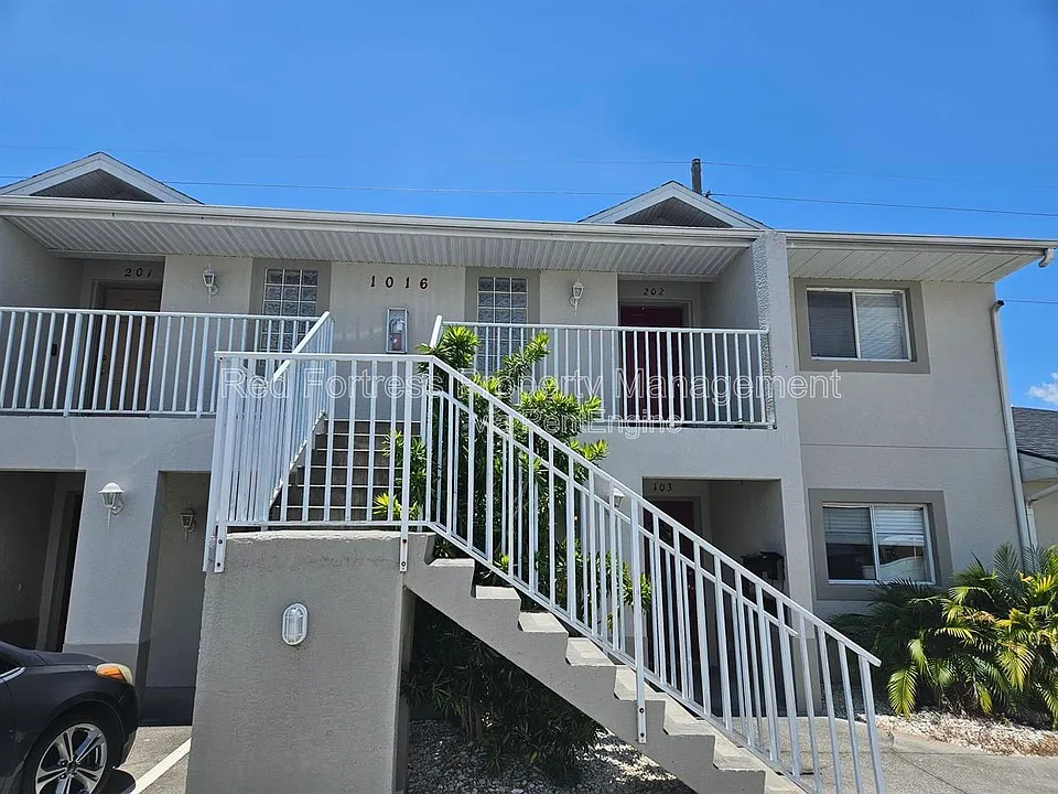 1016 SW 47th Ter #202