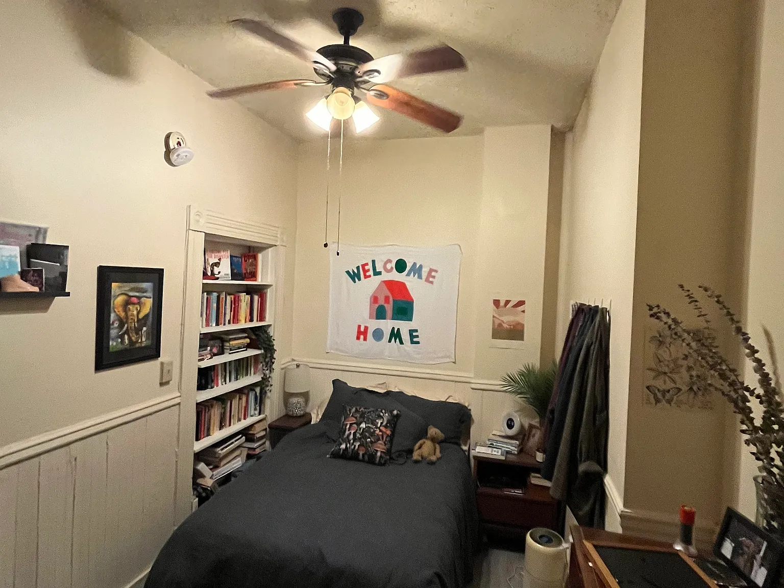 305 E Maxwell St — Photo 4