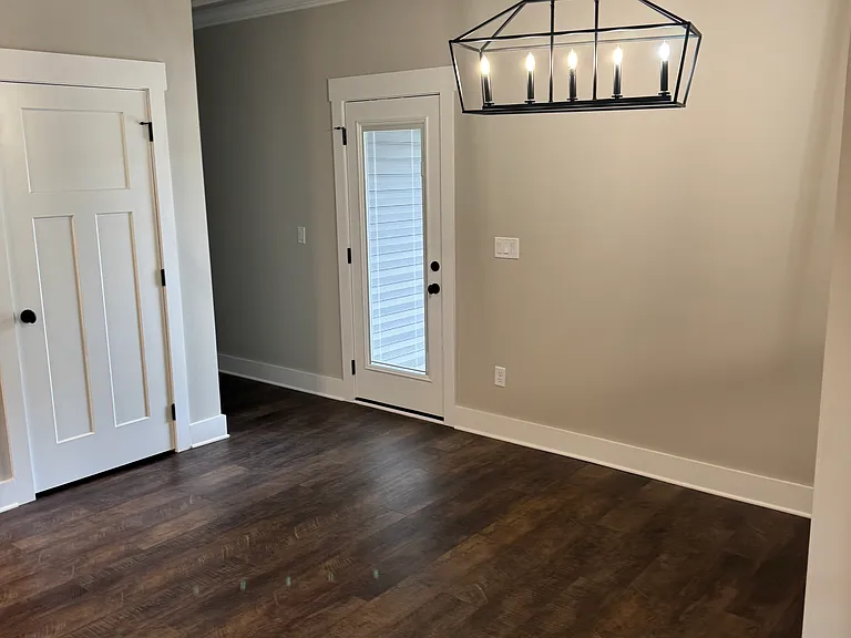 87 Gentry Rd — Photo 3