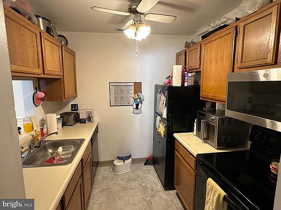 5th image of 810 Willings Way