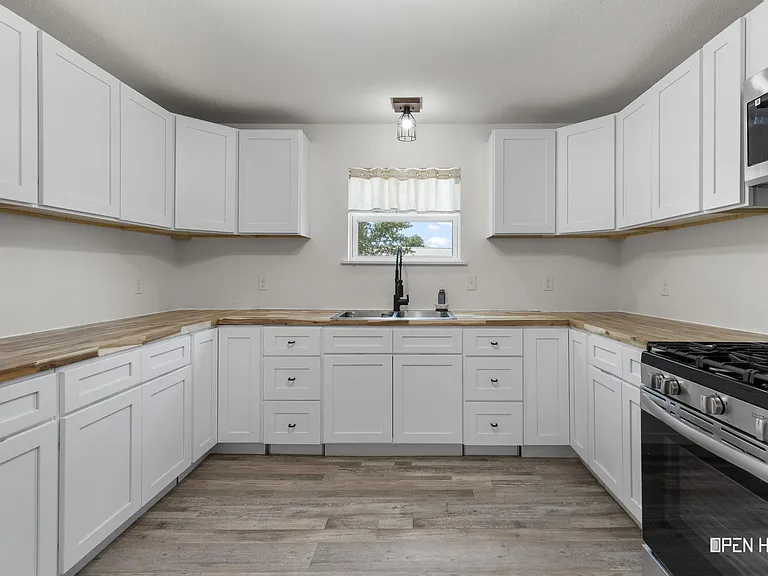 5312 Crown Ln — Photo 10