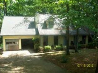 350 Chimney Ct, Fairburn, GA 30213