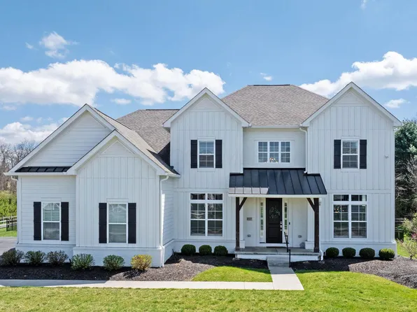 8537 Sandycombe Dr, New Albany, OH 43054