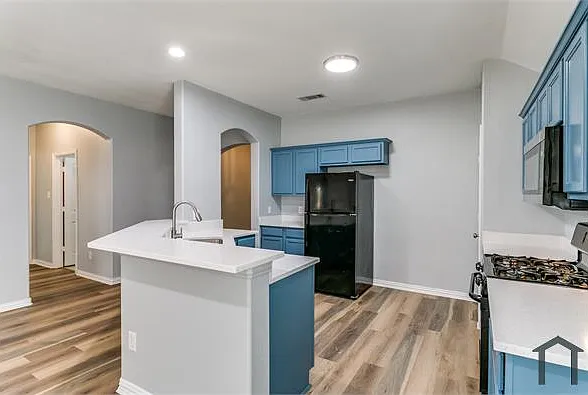 815 Creekside Dr — Photo 14