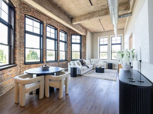 100 Buckley Rd #8963f16ac