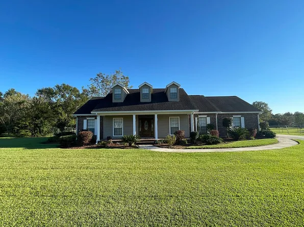 21 Secretariat Dr, Carriere, MS 39426