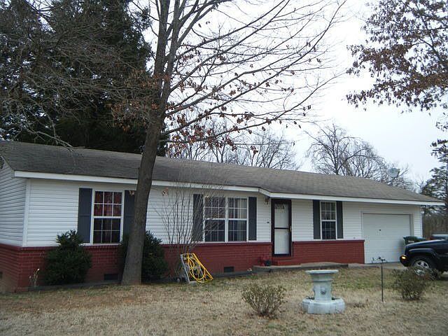 1st image of 413 Hilltop Dr