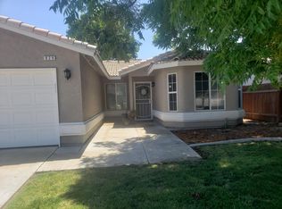 929 Don Medico Dr, Hanford, CA 93230