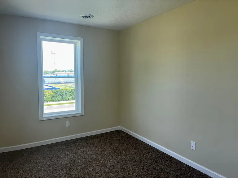 2400 Oberlin Ave — Photo 18