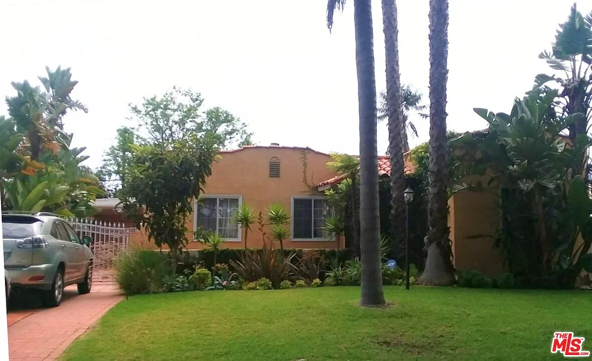 1 bed, 1.0 bath, 459 sqft, $2,200 — Photo 1