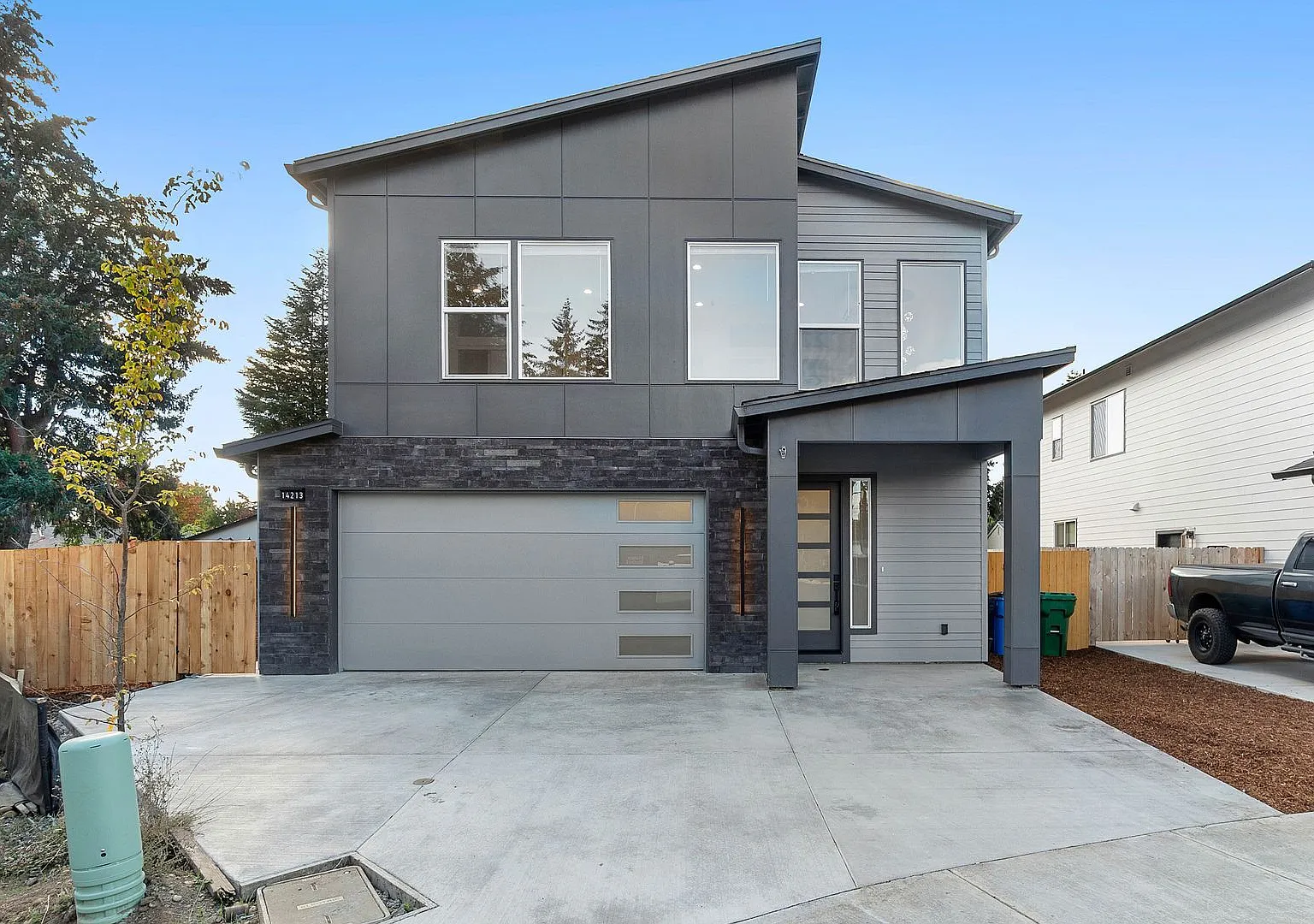 Newer Construction 3 Bedroom in a Cul-de-sac — Photo 1