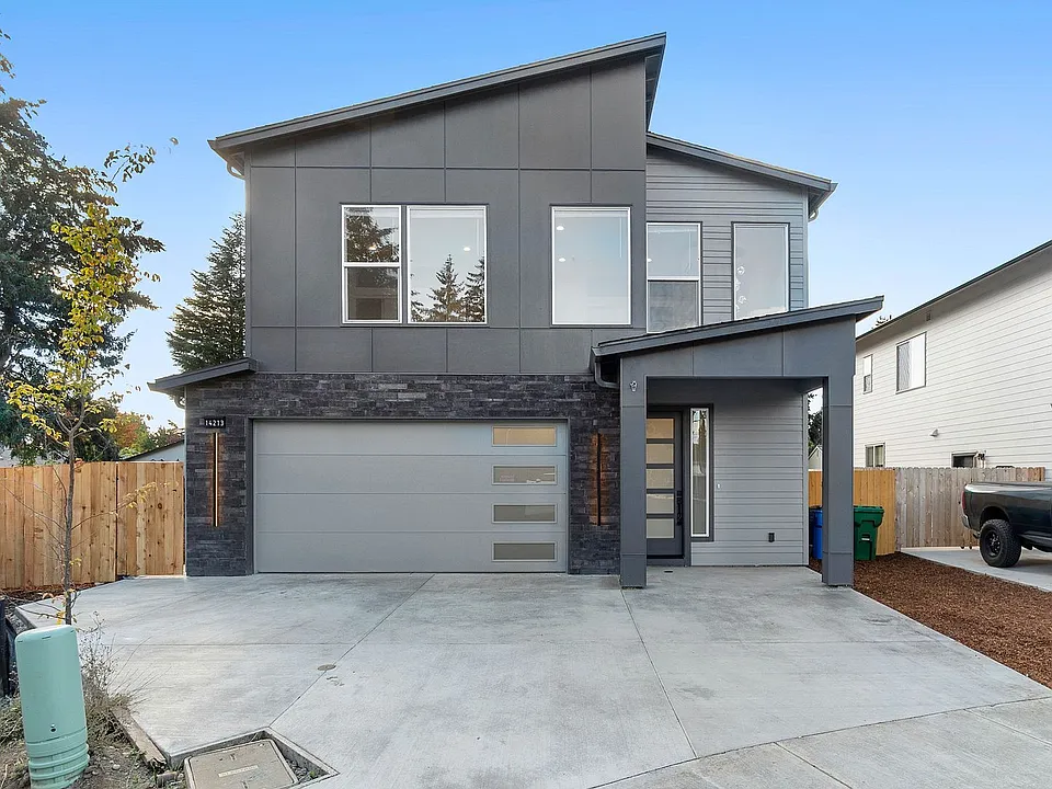 14213 NE 42nd Cir