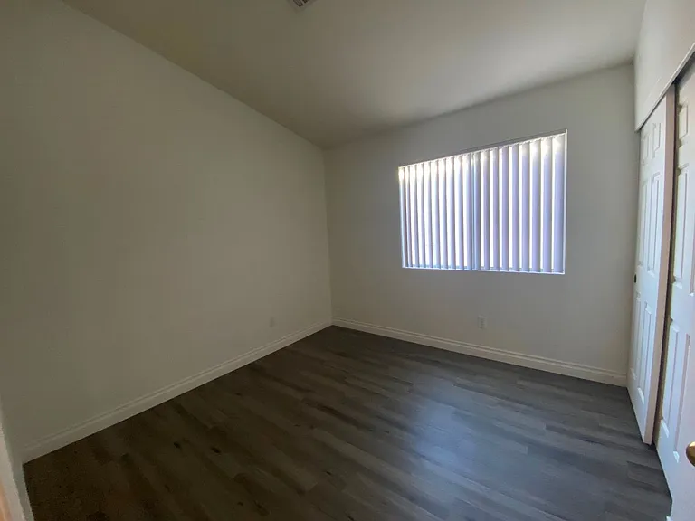 8029 Sierra Largo Dr — Photo 18