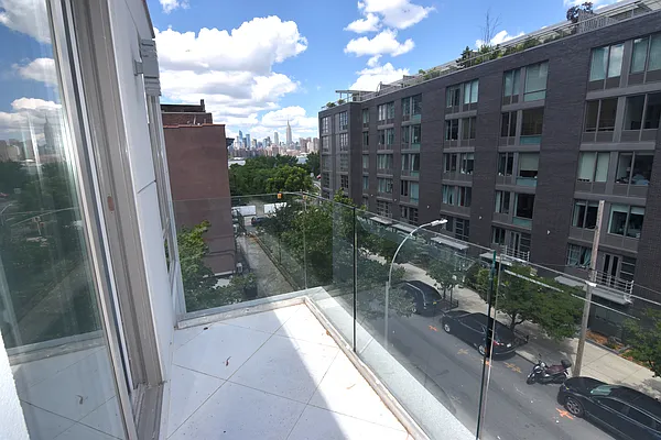 Rented by Triplemint | media 13