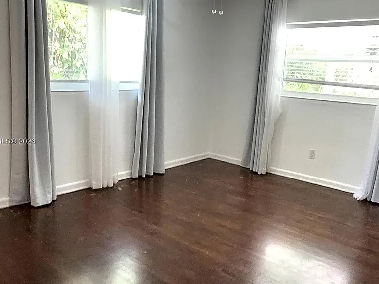 1420 Baracoa Ave — Photo 7