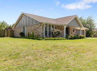 8216 NW 112th St, Oklahoma City, OK 73162