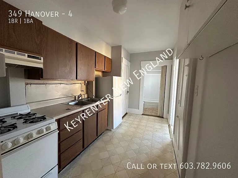 349 Hanover St #4 — Photo 4