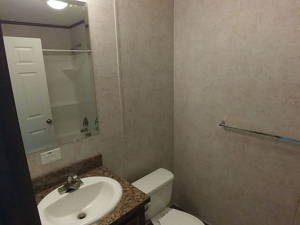 1st image of 72 Saint Peters Dr