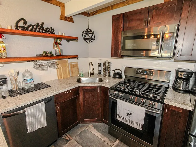913 W Aeroplane Blvd — Photo 16
