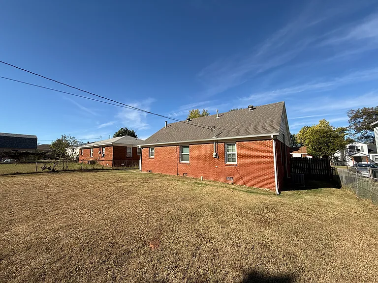 3220 SE 20th St — Photo 14