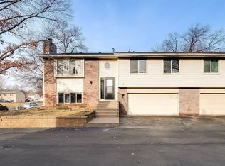 1633 106th Ln NW, Coon Rapids, MN 55433