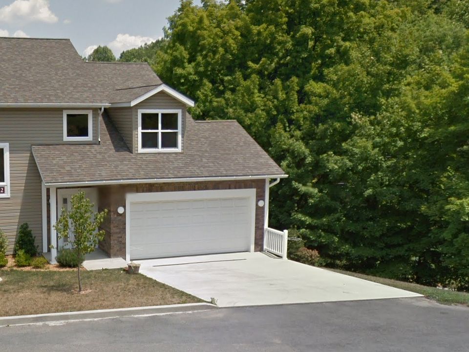 1st image of 232 Newberry Ln