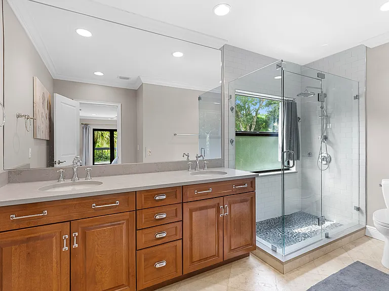 11397 Pond View Dr #E202 — Photo 18