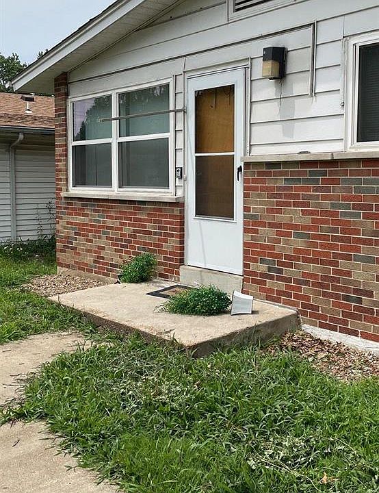 2nd image of 1217 Senate Dr