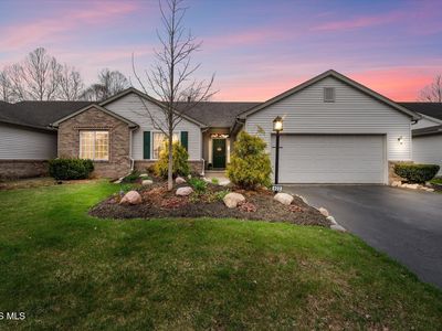 622 Crystal Lake Dr, Holland, OH, 43528