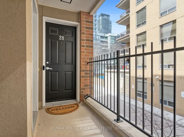 89 Lillian St #28, Toronto, ON M4S 2H7