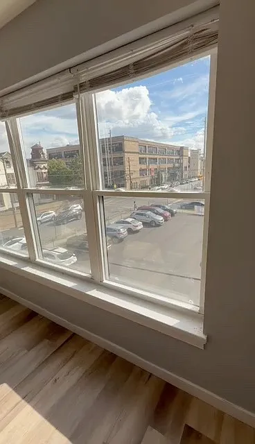 100 Carroll St #310