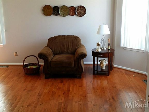 3rd image of 2321 McGee Ct