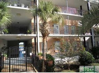 2902 River Dr, Savannah, GA 31404