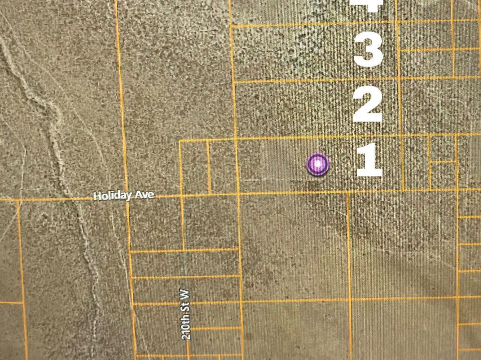 1st image of 210th W Holiday Ave