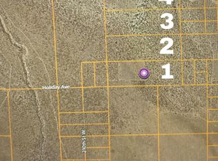 210th W Holiday Ave, Rosamond, CA