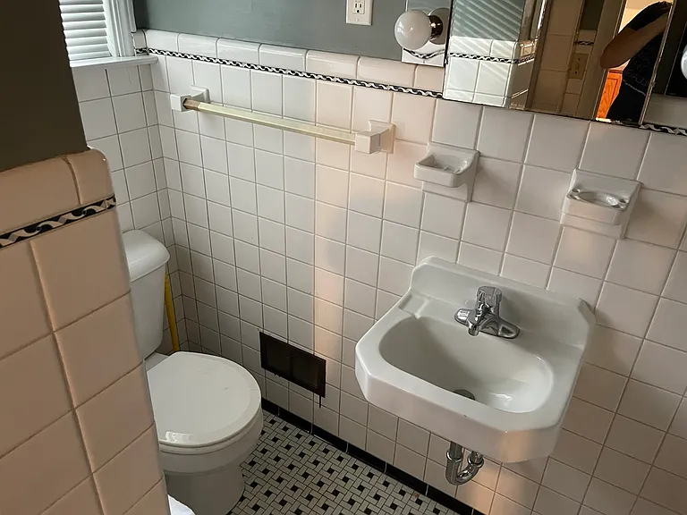 601 Cherry St #1 — Photo 6