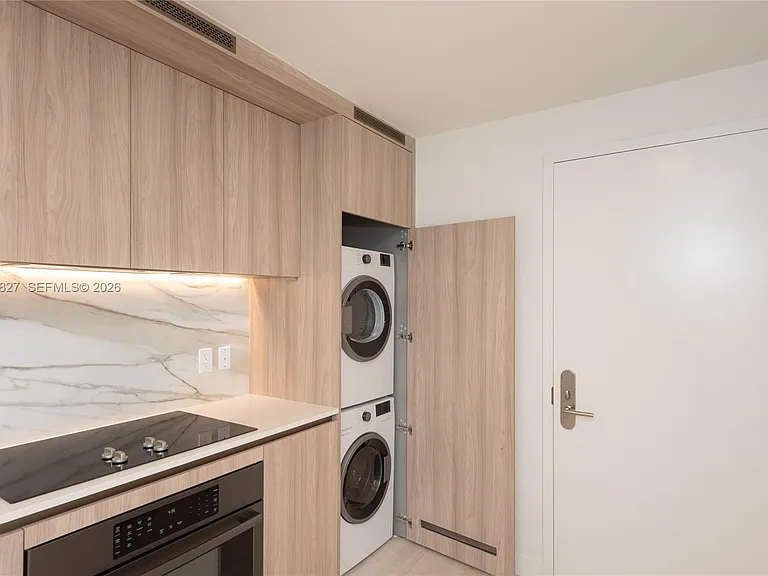 77 SE 5th St #3206 — Photo 17