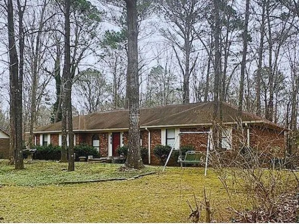 2001 Pawnee Cir, Jasper, AL 35504