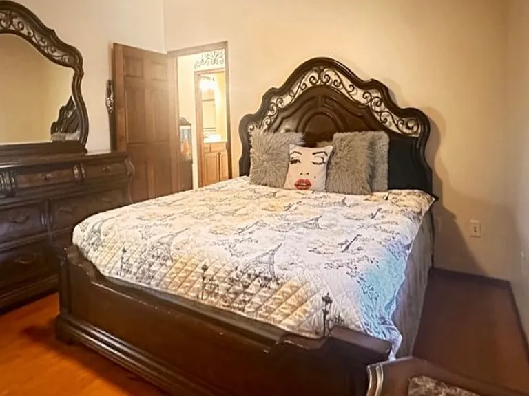 2450 S White Mountain Rd #A — Photo 4