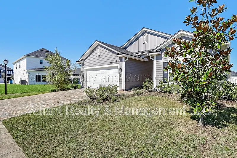 4 bed, 3.0 bath, 2215 sqft, $3,150 — Photo 2