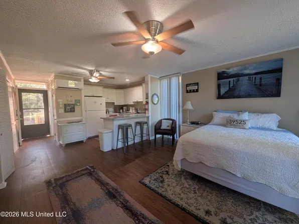 108 Lakeside Villa #A, Diamondhead, MS 39525