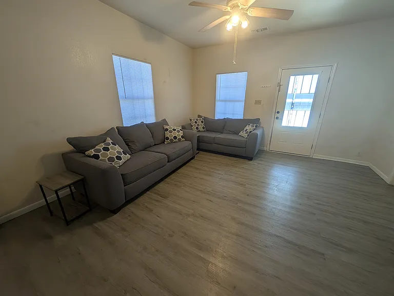1335 Jewett St #1 — Photo 12