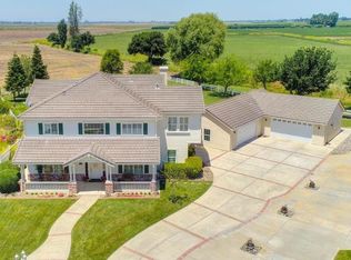 13926 Islandview Ct, Walnut Grove, CA 95690