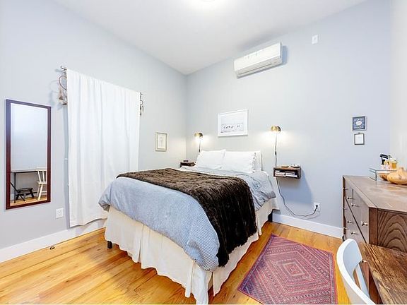 4th image of 224 New York Ave APT 3F